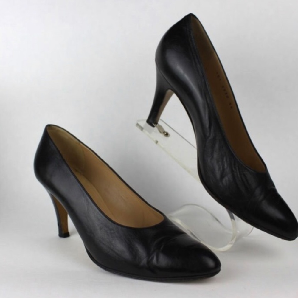 Vintage Gucci 80s/90s black, leather, pumps/heels